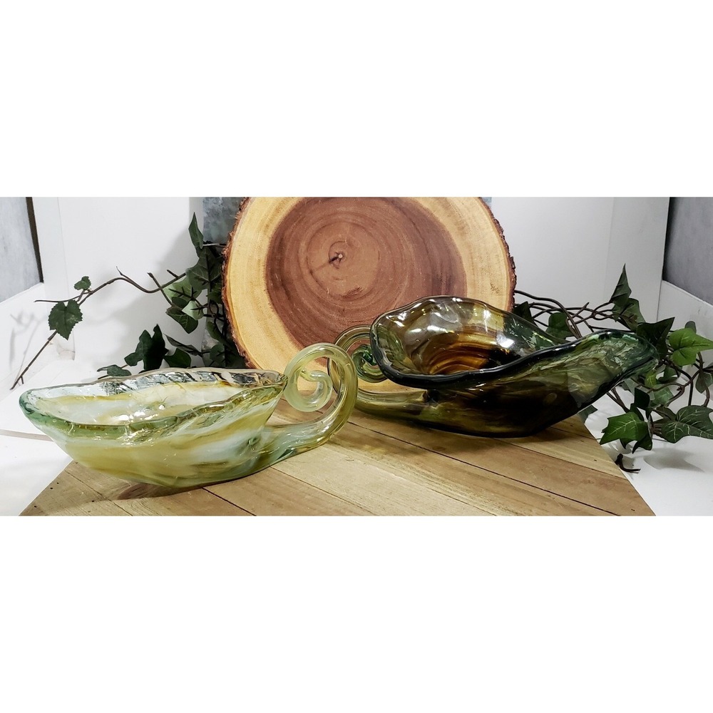 Pair of Hand Blown Murano Italy Green Art Glass Cornucopia Spiral Horn of Plenty